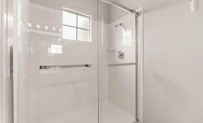 Building Photo - Beautiful First-Floor Summerlin Condo in La Posada – 2 Bed, 2 Bath with Private Patio