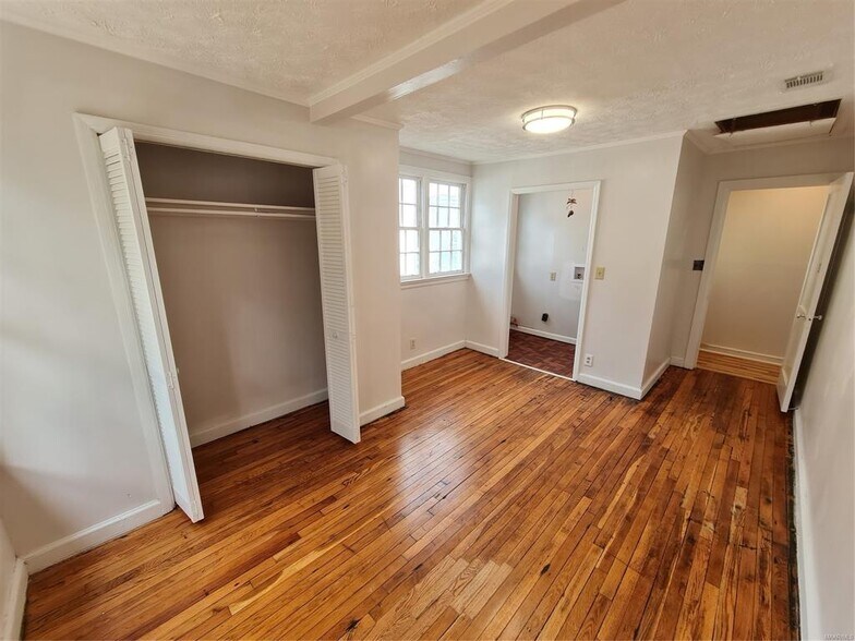 Building Photo - 2113 Brewton St