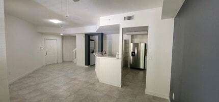 Building Photo - 10902 NW 83rd St