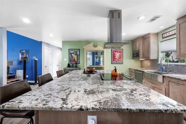 Building Photo - 28831 S Diamondhead
