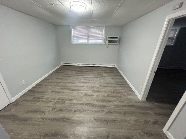 Building Photo - 10 Grafton St