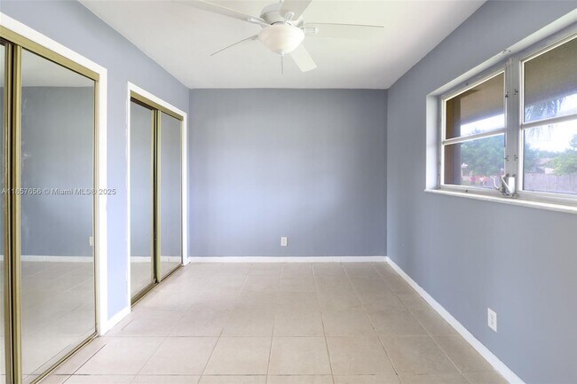 Building Photo - 1504 N 24th Ave