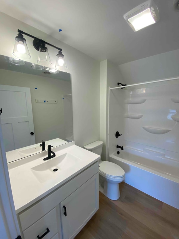 Building Photo - 961 Douglas St NW