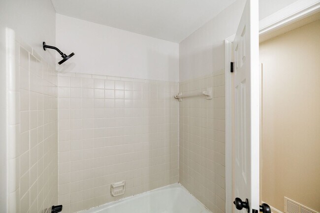 Building Photo - Updated Home in Ansley Park!