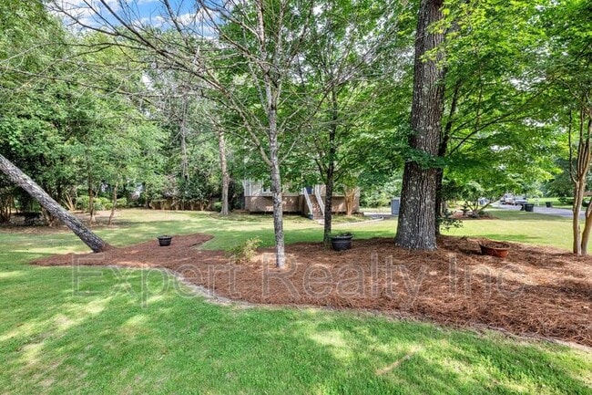 Building Photo - 5501 Heath Row Dr