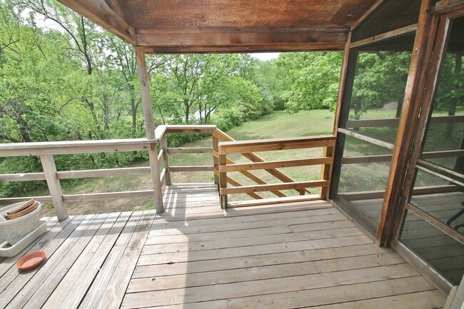 Building Photo - Secluded luxury cabin in woods with privat...