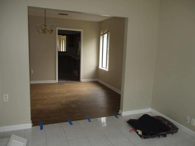 Building Photo - 700 Bay Dr