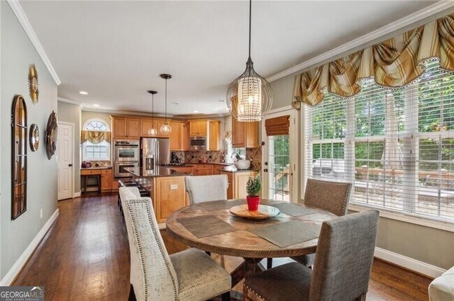 Building Photo - 1124 Promontory Dr