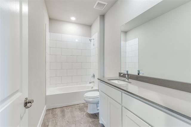 Building Photo - 1212 Elgar Trl