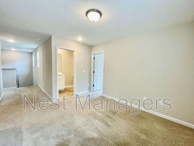 Building Photo - 3034 Cricket Rd