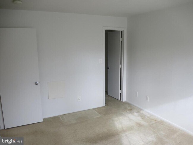 Building Photo - 1712 Abercromby Ct