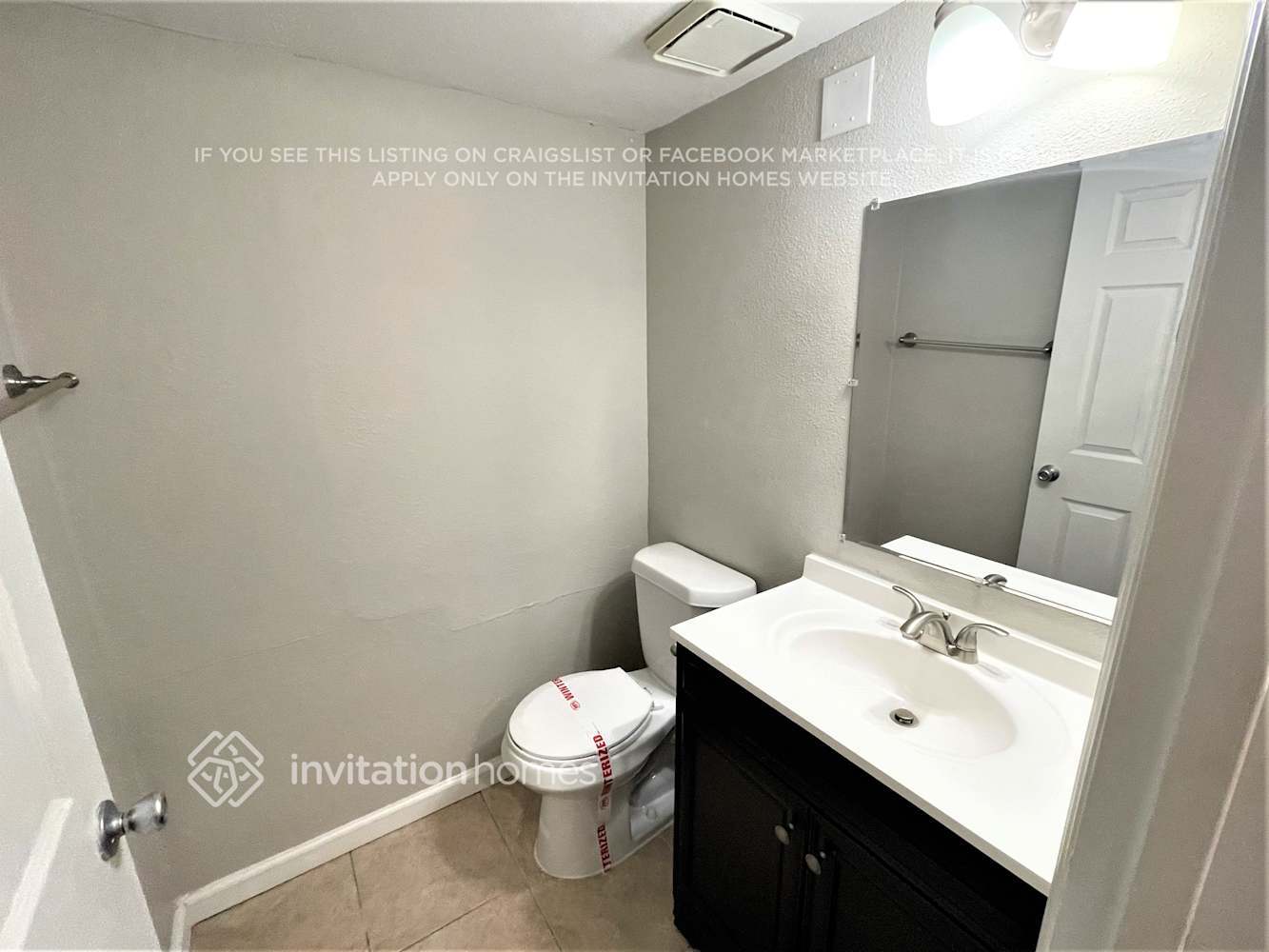 Building Photo - 4534 S Quintero St