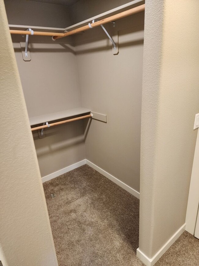 Building Photo - New 3 bedroom Hayden Home