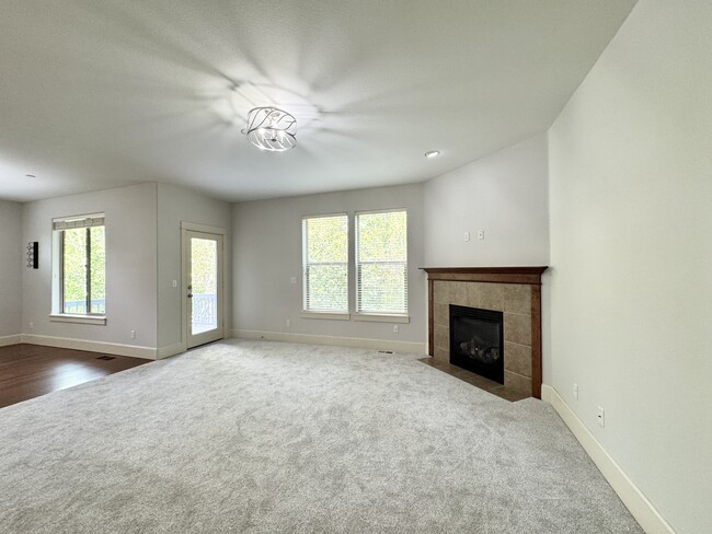 Building Photo - 11347 NW Kimble Ct
