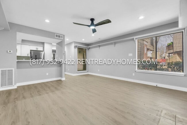 Building Photo - 9801 Walnut St