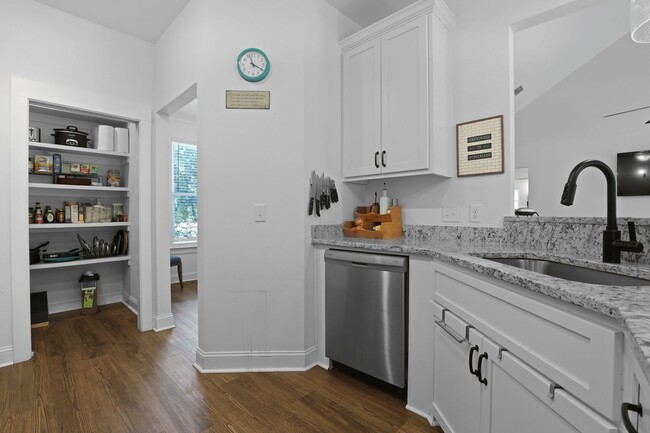 Building Photo - 3 Bedrooms, 2.5 Baths, and Endless Coastal Charm in Townsend, GA