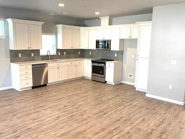 Building Photo - 3/2.5 Townhome for rent