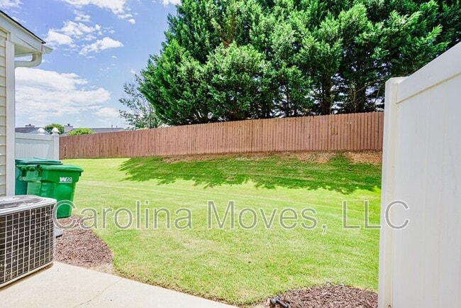 Building Photo - 100 Xander Dr