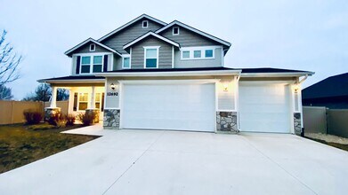 Building Photo - Beautiful 4 Bedroom, 4 Car Garage With RV Parking in Star