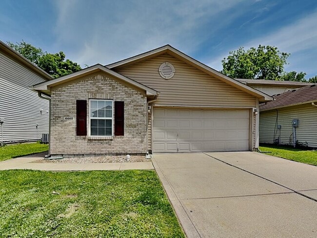 Building Photo - 4440 Riverbrook Ln