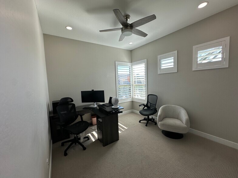 Building Photo - 1140 E Cherrywood Pl