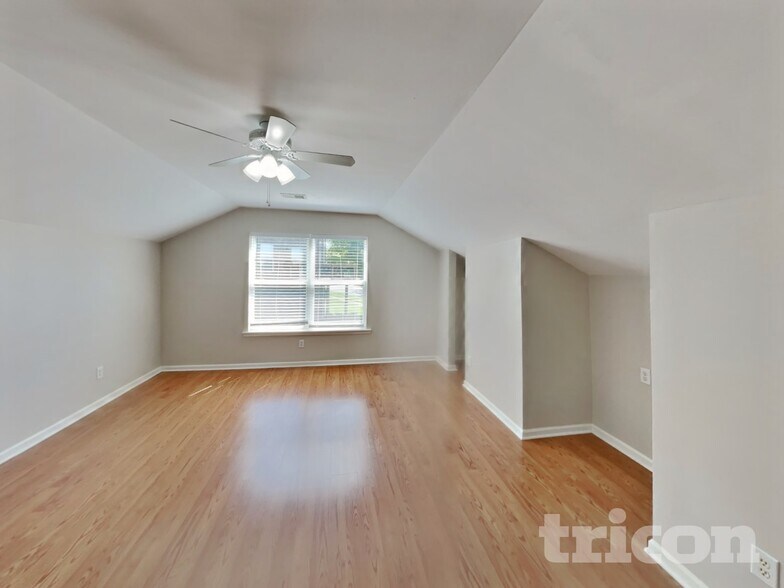 Building Photo - 4620 Van Leer Ct