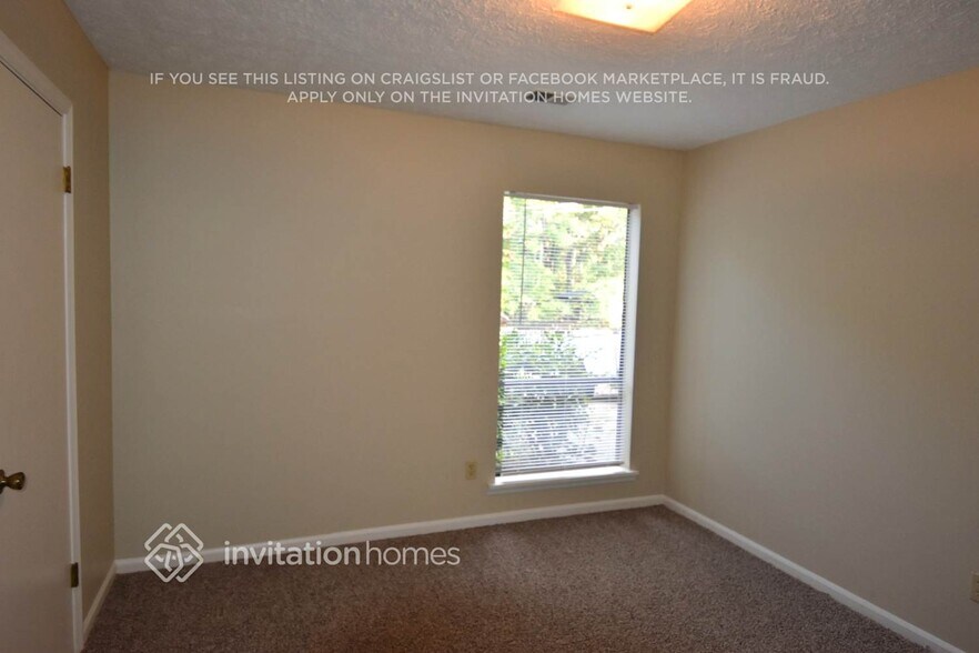 Building Photo - 511 Pebble Creek Dr