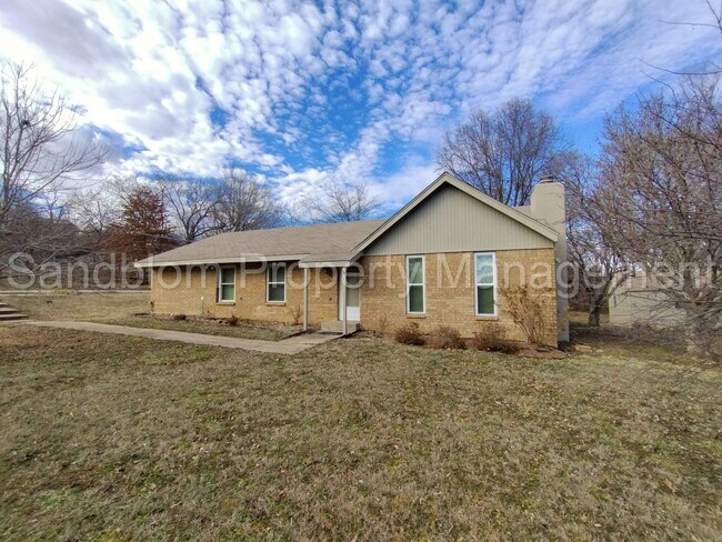 Building Photo - For Lease | Osage Hills | $1450 Rent