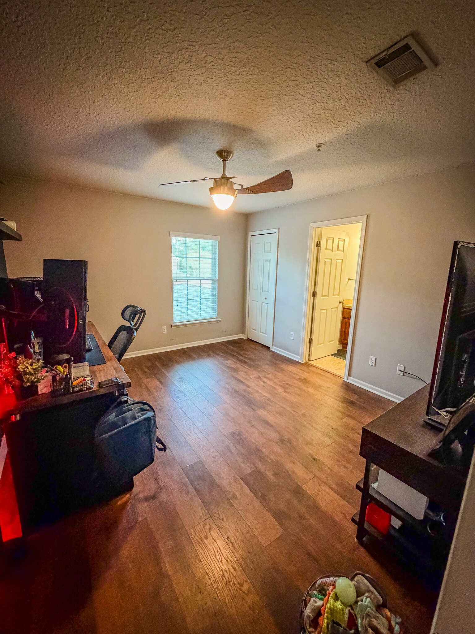 Building Photo - 209 Leese Dr