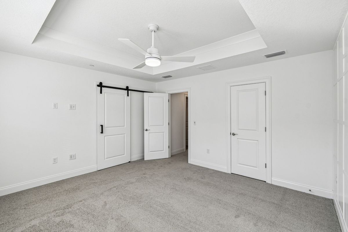 Building Photo - 1927 Risby Aly