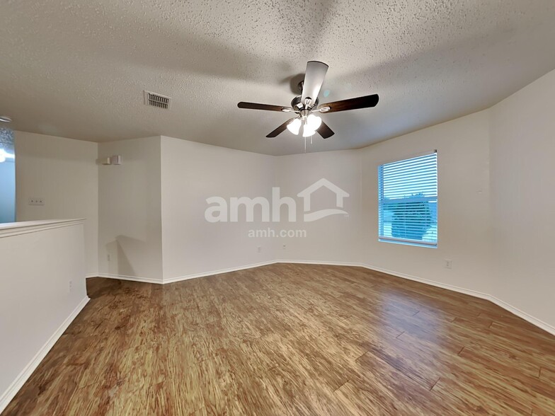 Building Photo - 4105 Hunters Creek Dr