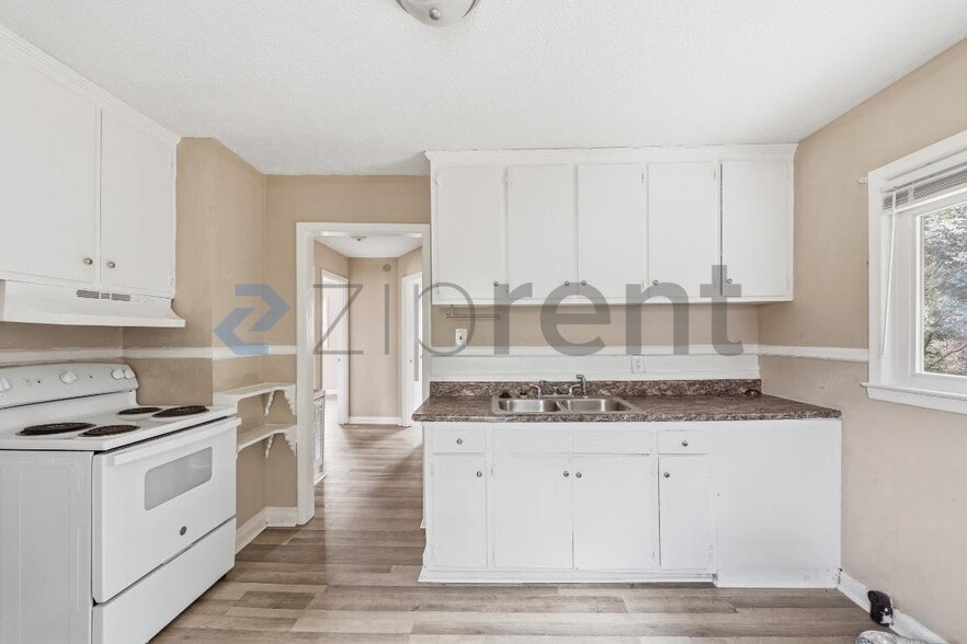 Building Photo - 1108 Walnut St