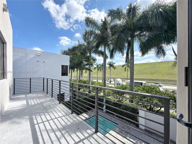 Building Photo - 10098 NW 74th Terrace