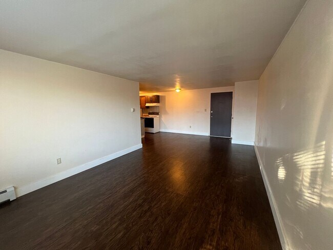 Building Photo - Mathews634 (KC-JF-NB)