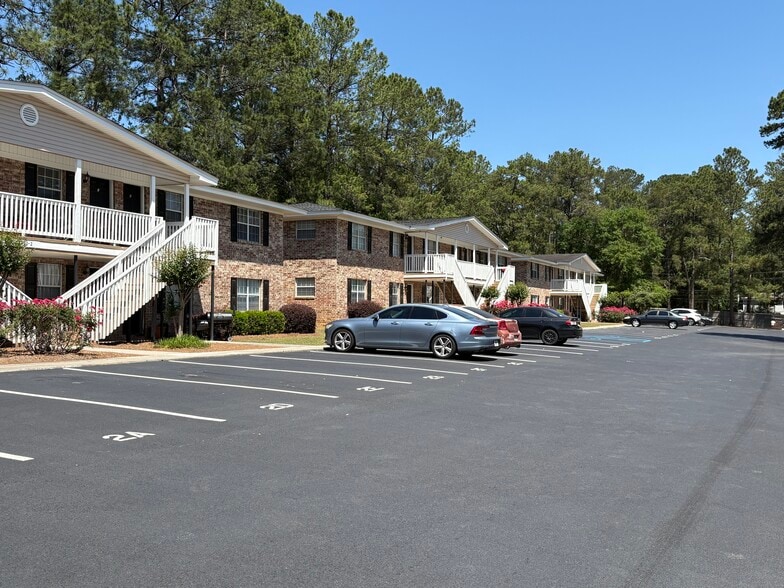 Building Photo - Wyndom Ridge