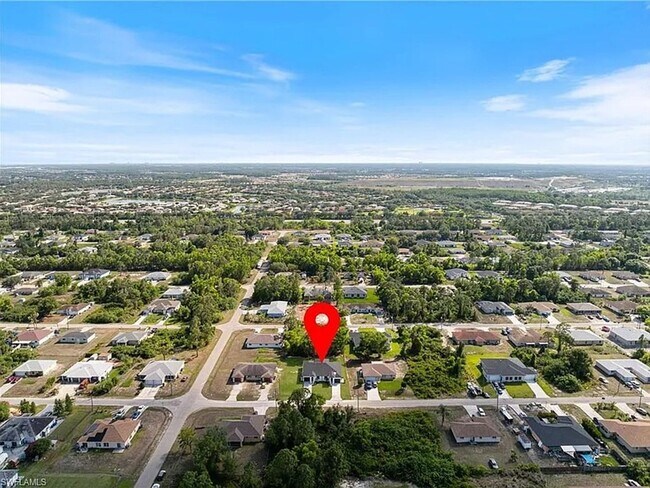 Building Photo - Charming 3BR House in Lehigh Acres
