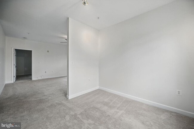 Building Photo - 42496 Mayflower Terrace