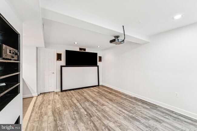 Building Photo - 109 Quail Ct