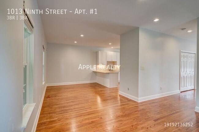 Building Photo - 1013 Ninth Street-Apt. #1