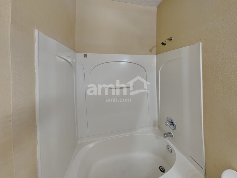 Building Photo - 1962 Kimlyn Cir