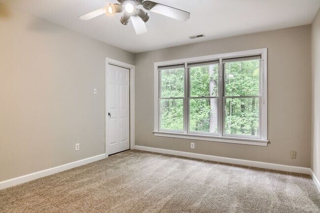 Building Photo - 2320 Primrose Valley Ct