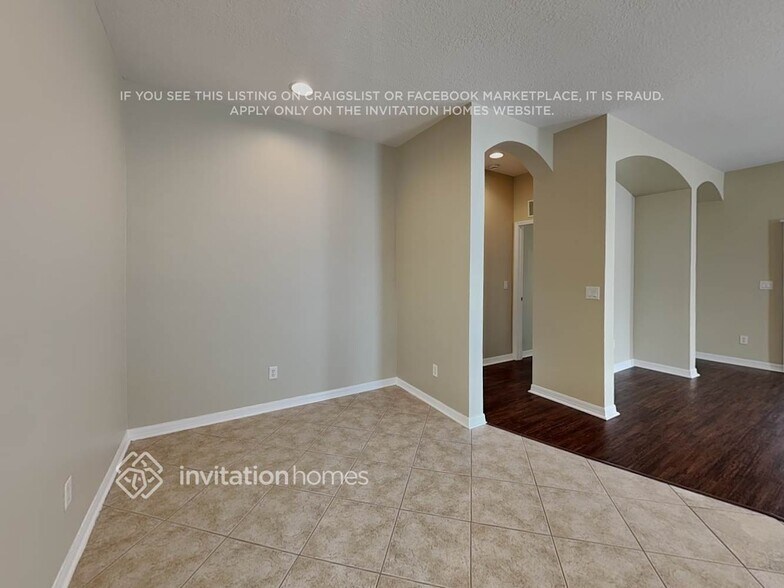 Building Photo - 9342 Beaufort Ct