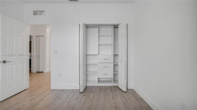 Building Photo - 4991 SW 135th Ave