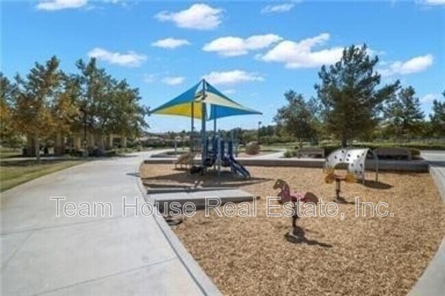 Building Photo - 23919 Brescia Dr