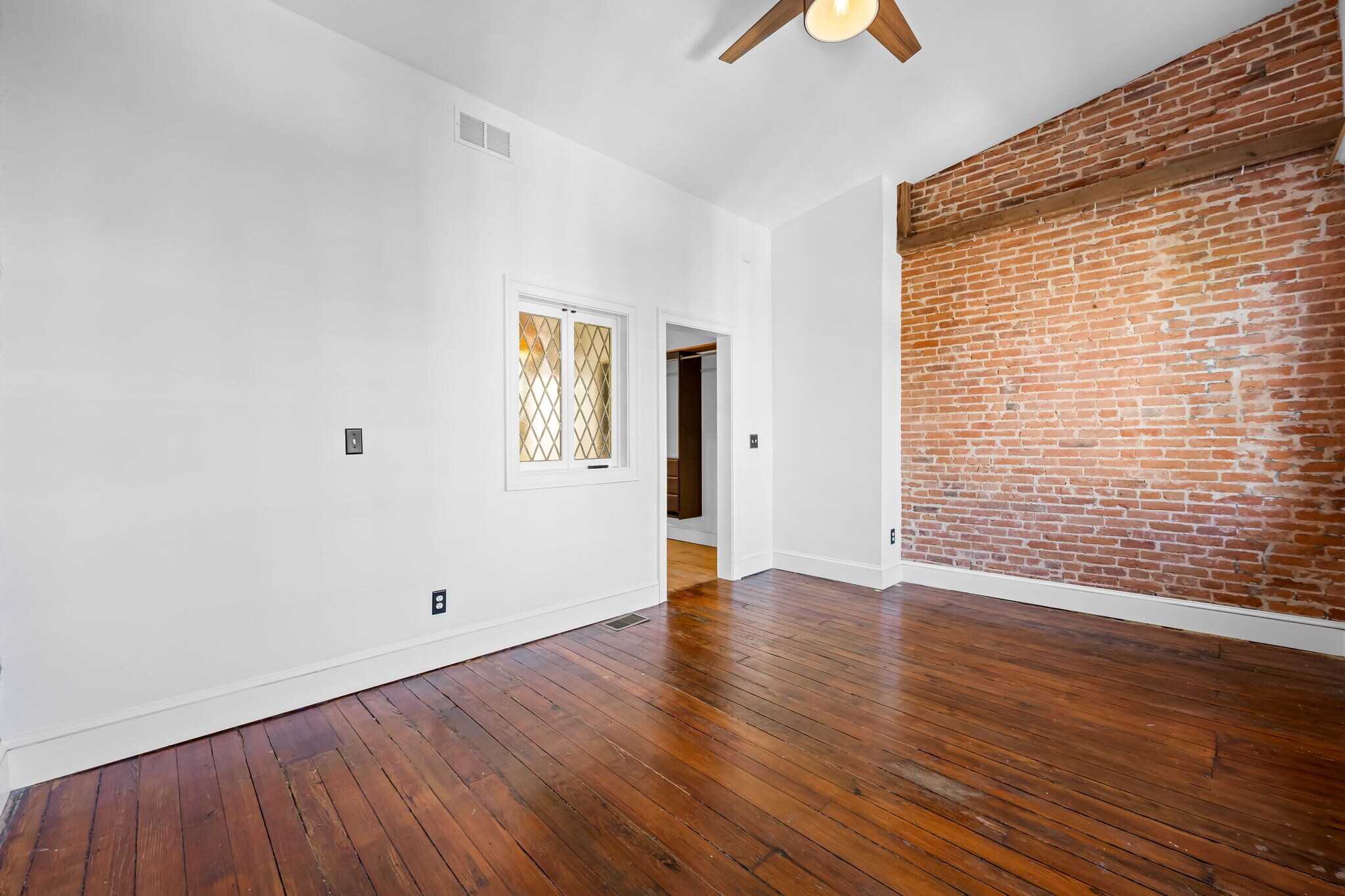 Building Photo - 1427 Bolton St