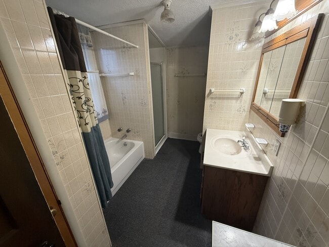 Building Photo - 1317 Florence St