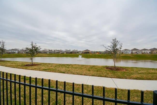 Building Photo - 4930 Lucky Fawn Ln