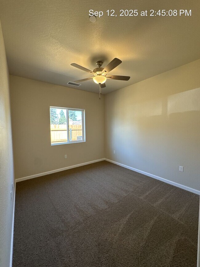 Building Photo - 4268