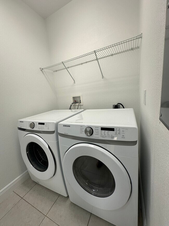 Building Photo - 15479 Sugar Citrus Dr