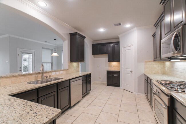 Building Photo - 11 Sawbridge Cir